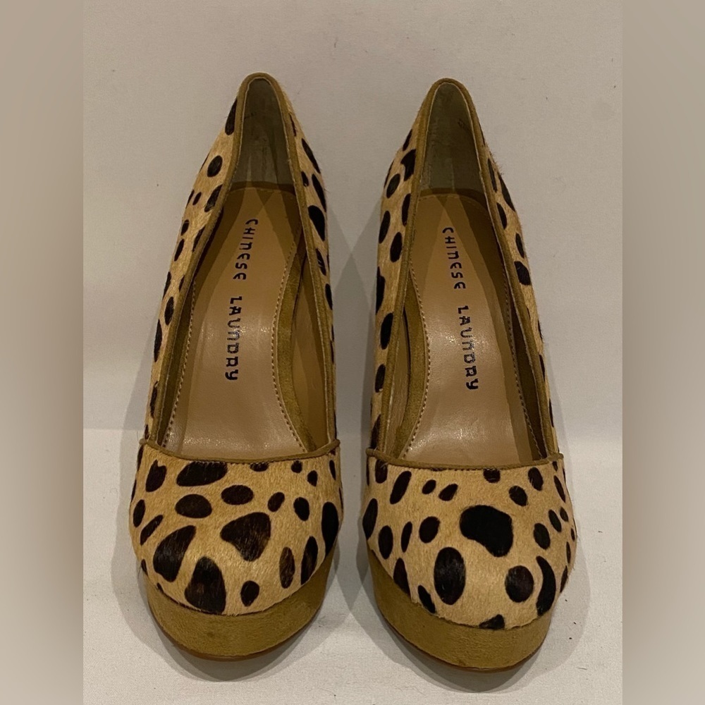 NEW Chinese Laundry Wave Length Light Natural Pony Hair Platform Pump Size 7.5M - Picture 8 of 16
